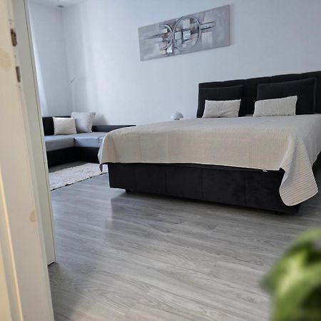 Martina Apartman Bekescsaba Luaran gambar